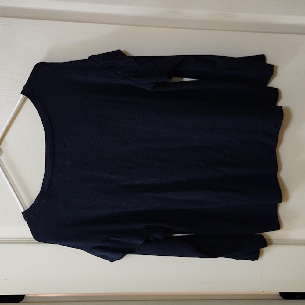 UGG BLACK RUFFLE SWEATER - Picture 4 of 4